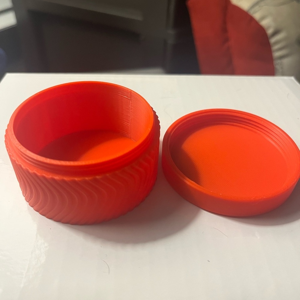 Textured Accessory Container made with a 3D Printer - Picture 2 of 4